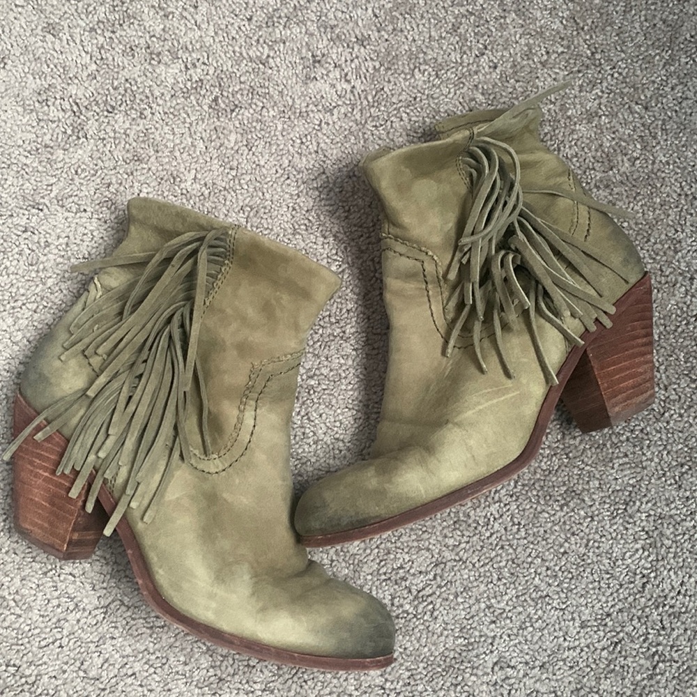Sam Edelman leather Louie fringe taupe booties!